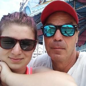 Meet your Posher, Ray